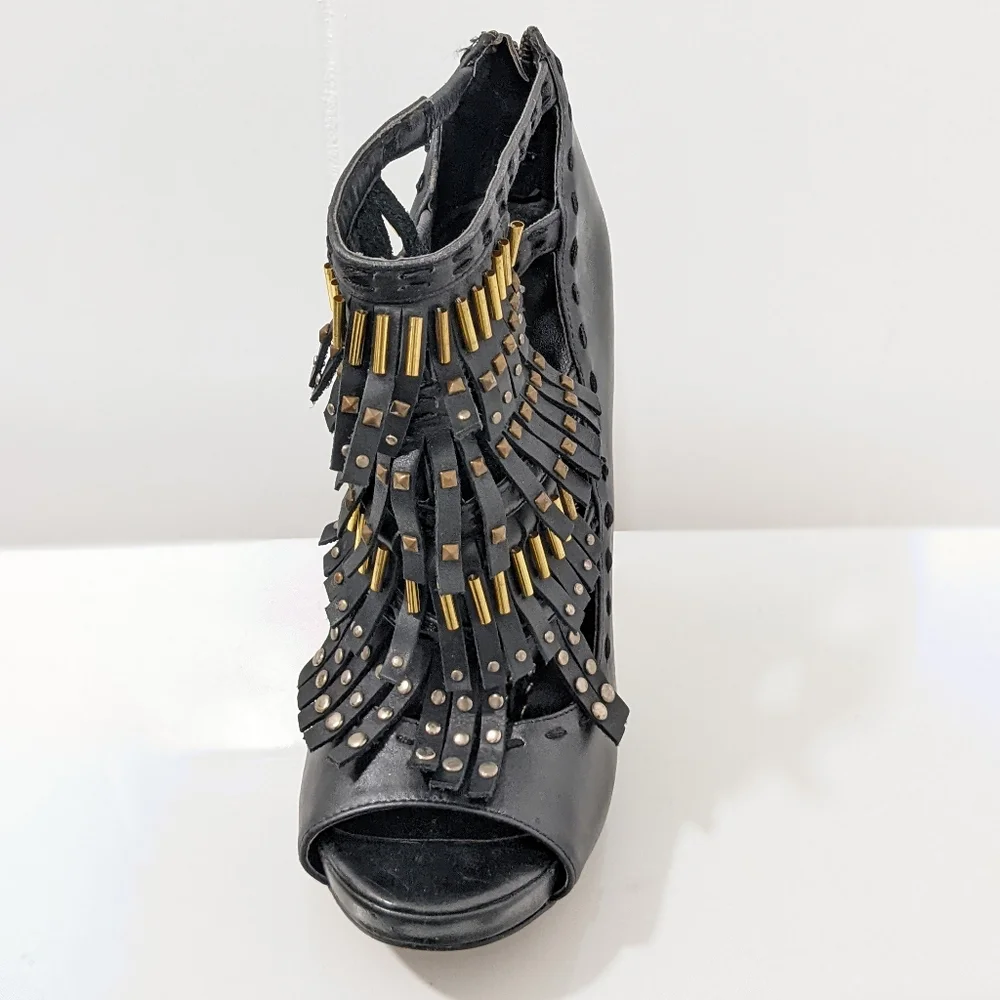 Leather heels by Aldo
